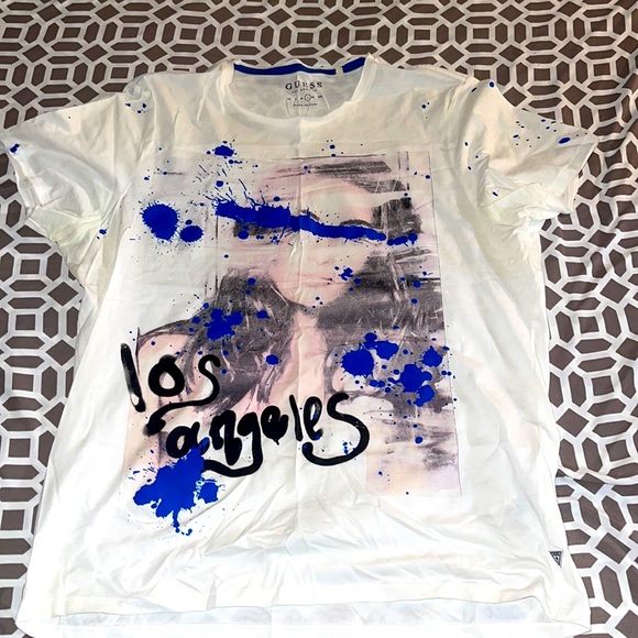Guess tee shirt